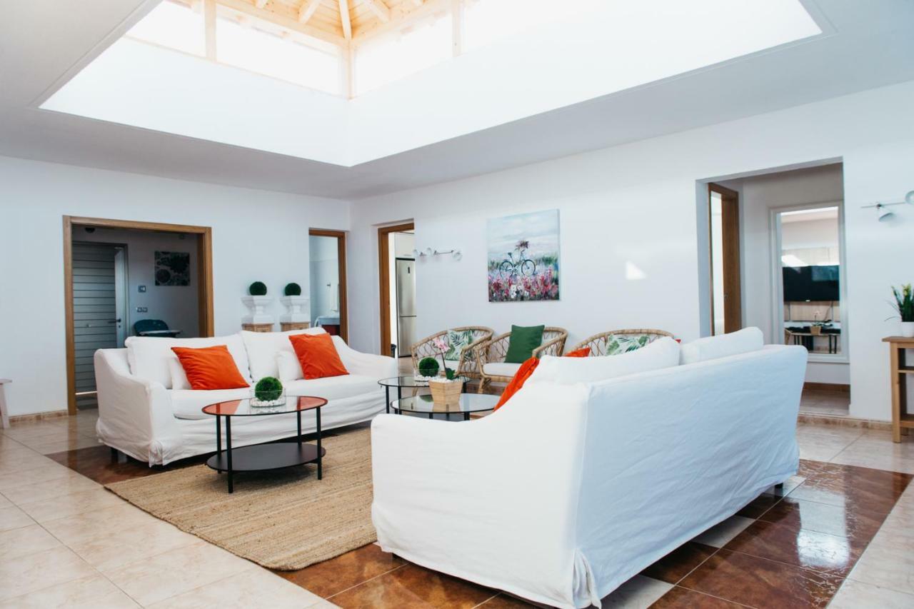 Eco Villa White Suite With Climatized Pool Caleta De Fuste Dış mekan fotoğraf